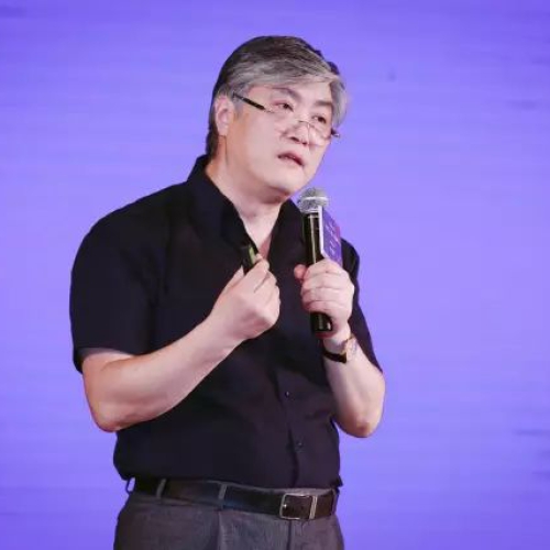 渠道持续萎缩下,服饰企业的春天在哪里?