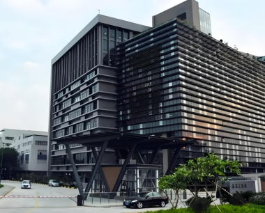 强势!全球最大服装代工巨头上半年营收突破88亿。